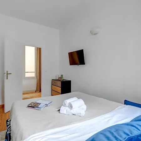 Apartamento Bnbnook - 2br - Easy Access To Louvre & Marais Paris